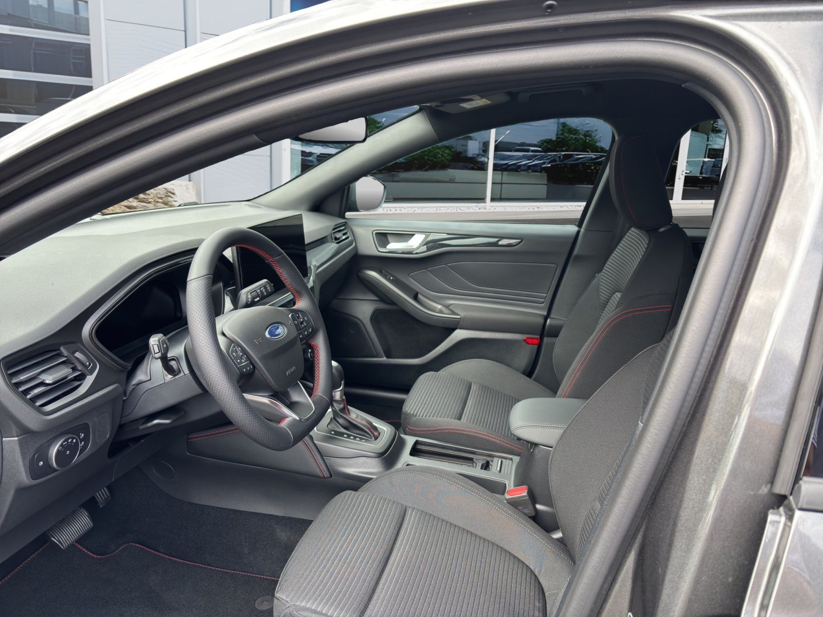 Fahrzeugabbildung Ford Focus ST-Line X #Fahrassistenz-Paket