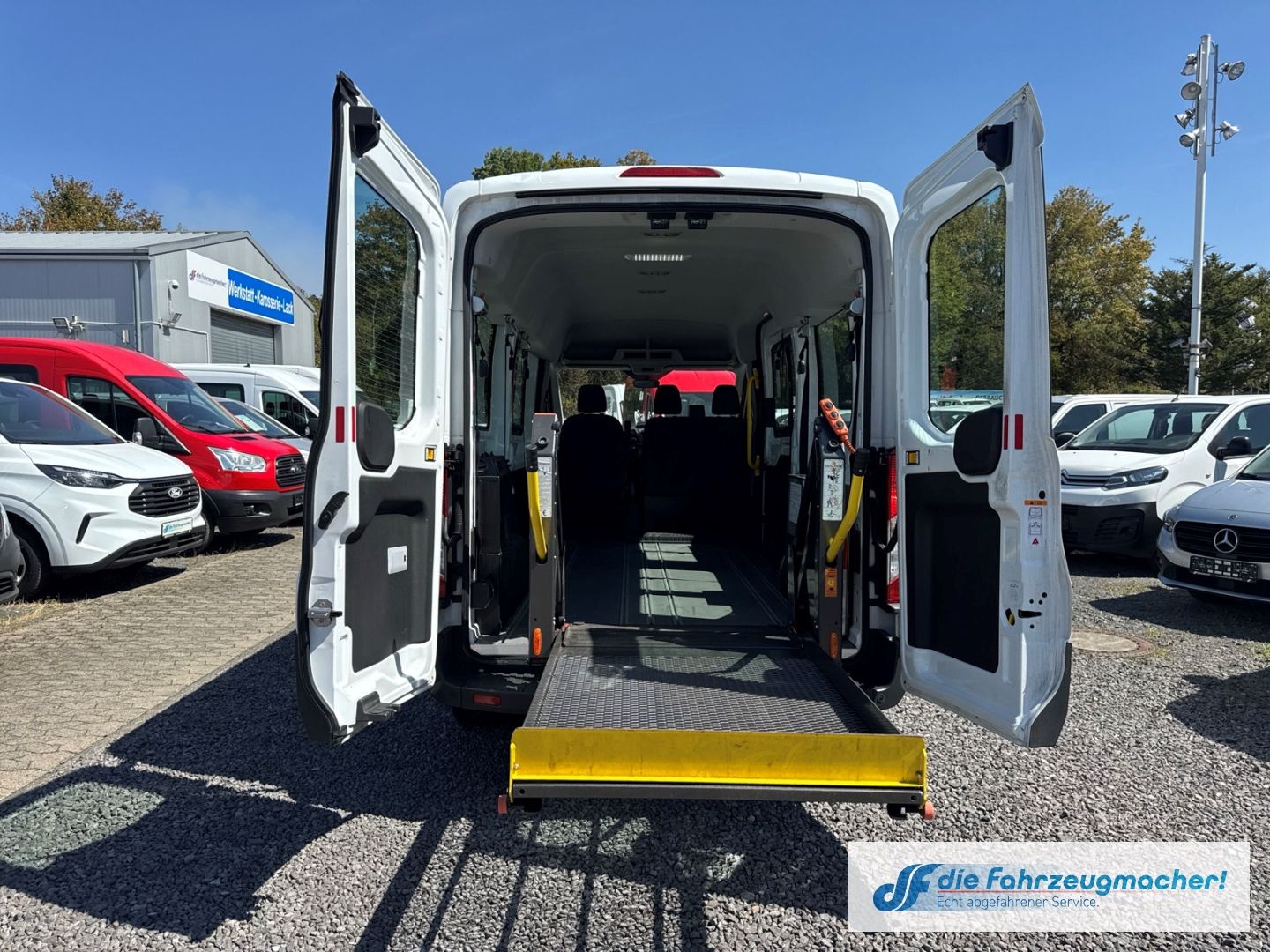 Fahrzeugabbildung Ford Transit Kombi 350 L3 Trend 2.2 TDCi DPF *1571 *K