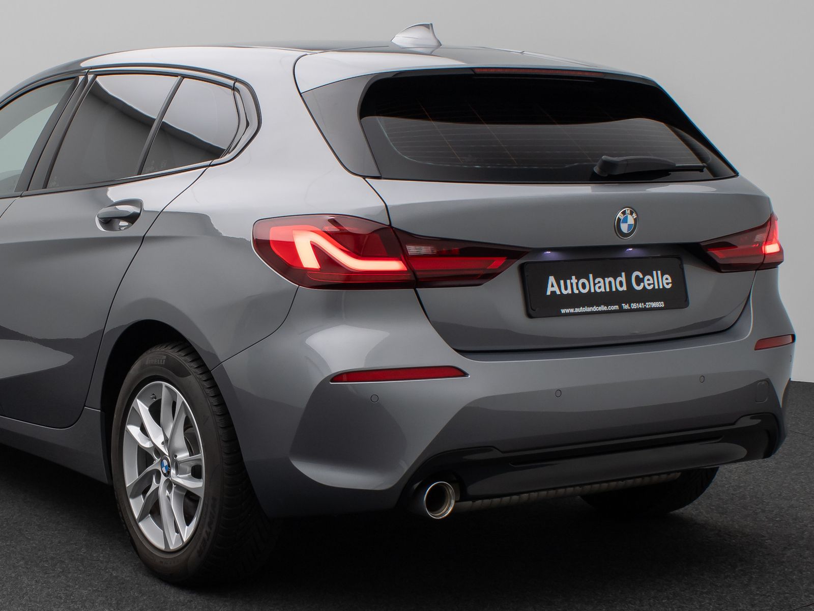 Fahrzeugabbildung BMW 118i Sport Line DAB HiFi Lenkrhz Fernlichtassist