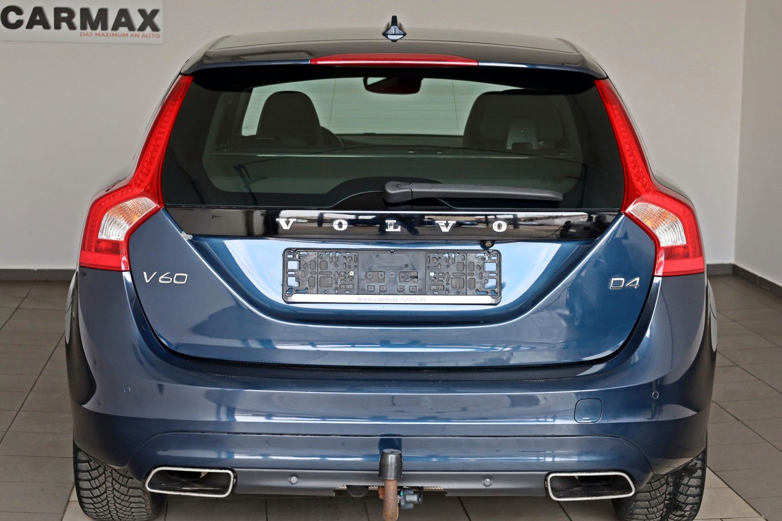 Fahrzeugabbildung Volvo V60 Kombi Momentum T.Leder,Navi,Xenon,Kamera,AHK