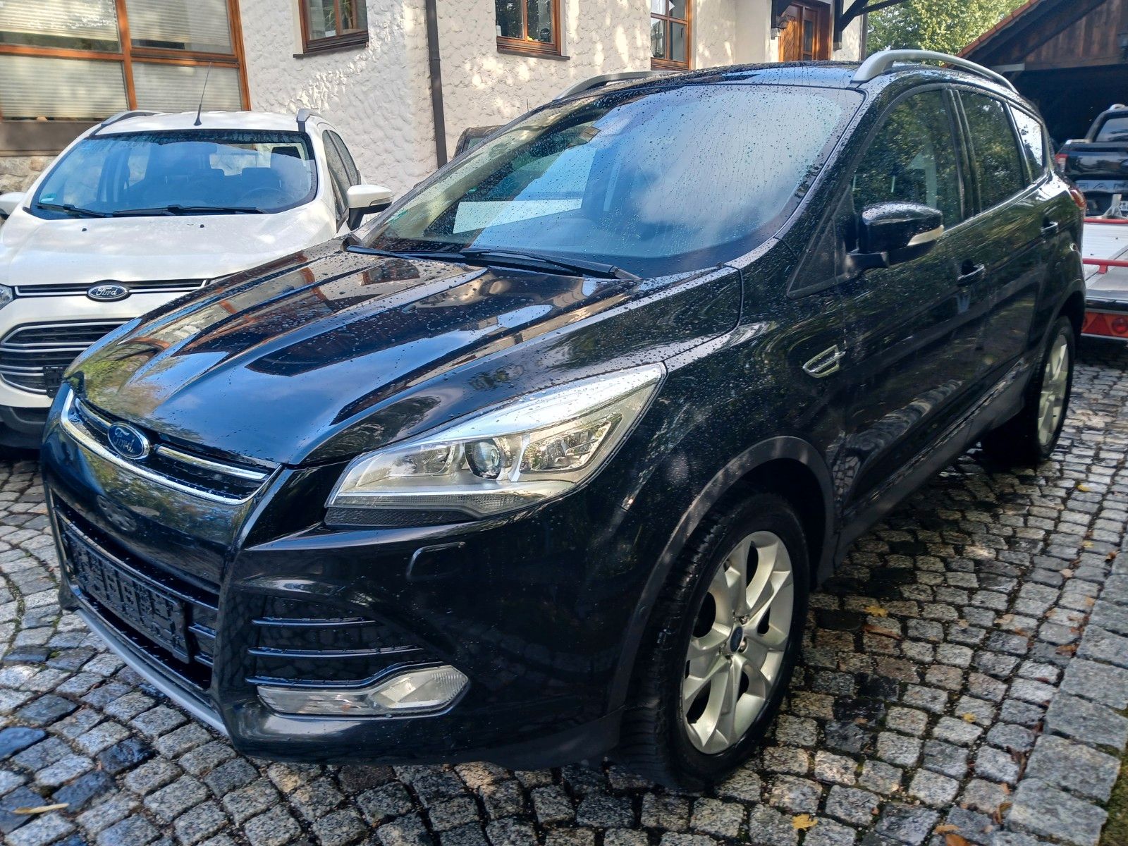 Ford Kuga - 1
