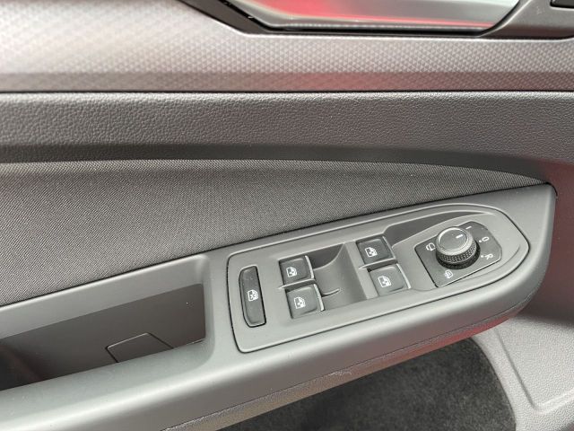 Golf VIII Active 1.5 eTSI LED/RFK/ACC/Sitzhzg