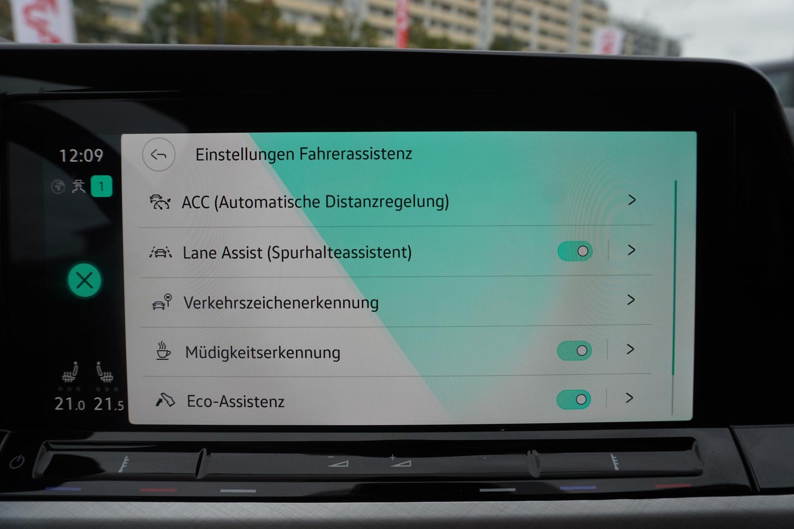 Volkswagen Golf VIII 1.5 TSI Life Navi App-Connect DAB, миниатюра 19