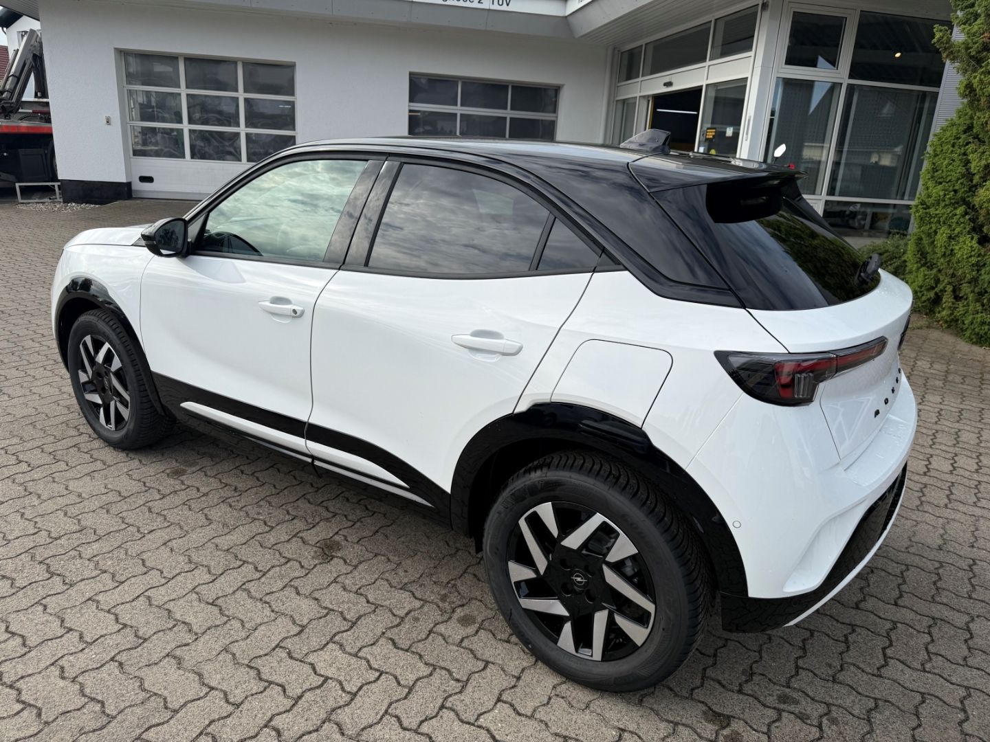 Fahrzeugabbildung Opel Mokka GS SHZ+LHZ+Kamera+Allwetter