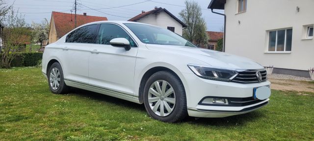 VW Passat 2.0 TDI Trendline Trendline