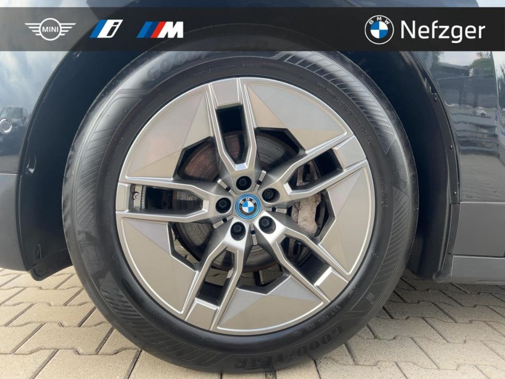 BMW iX - Bild 12