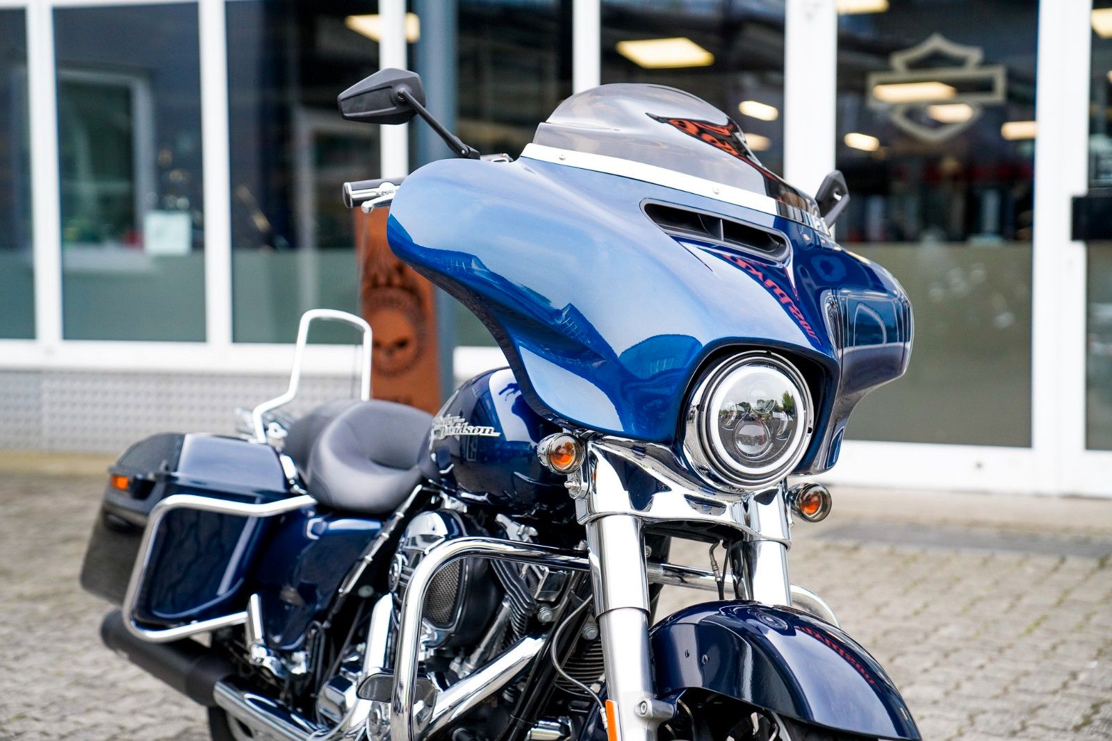 Fahrzeugabbildung Harley-Davidson FLHX Street Glide 103 cui - Jekill -