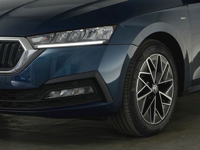 Octavia COMBI CLEVER TDI DSG+PANORAMADACH+SITZHE