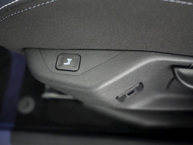 Grandland B GS HYBRID eDCT+LED MATRIX+NAVI+360 G