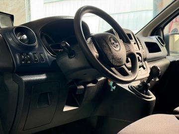 Opel Vivaro - 4