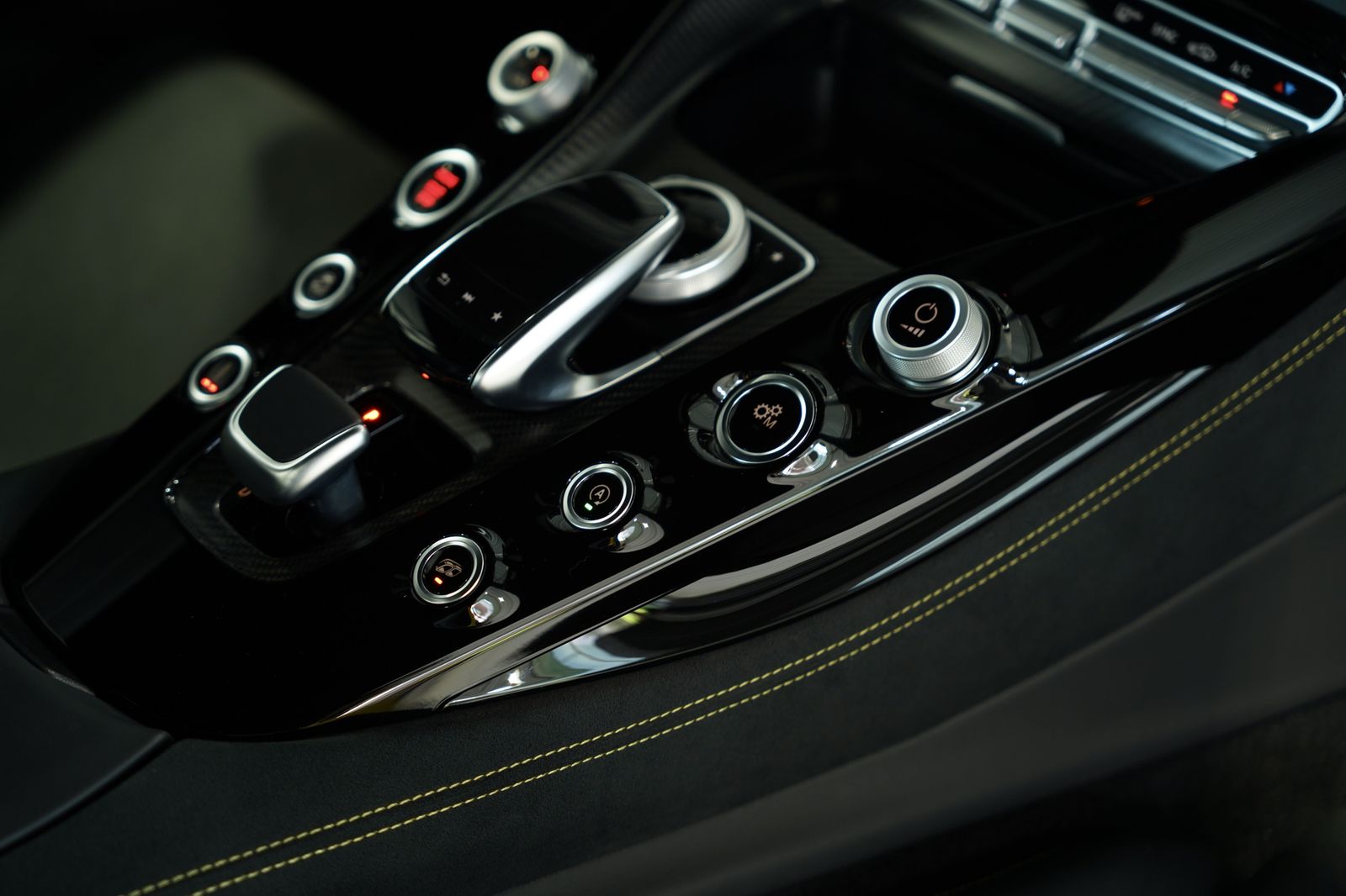 Mercedes Benz Amg Gt R
