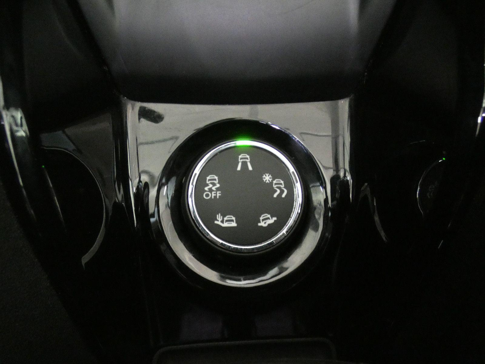 Peugeot 2008 Allure BlueHDI 120 EAT6*NAVI*MIRRIRLINK*PDC