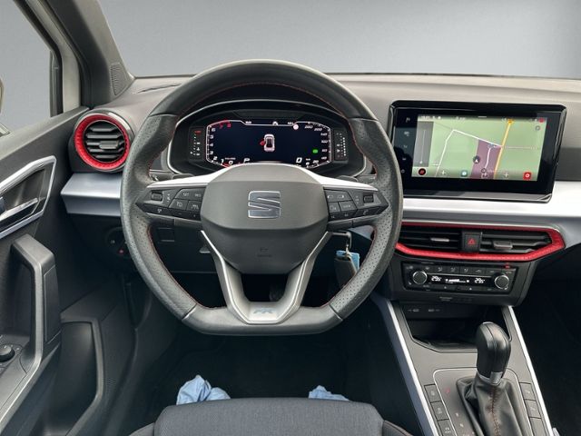 Arona 1.5 TSI DSG FR LED+NAVI.+KAMERA+ACC+SIHZG+