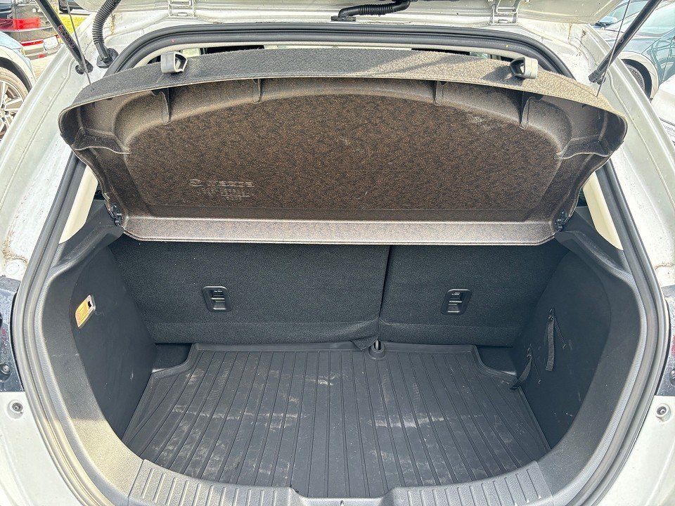 Fahrzeugabbildung Mazda 2 1.5i 90PS 6AG HOMURA TOU-P2