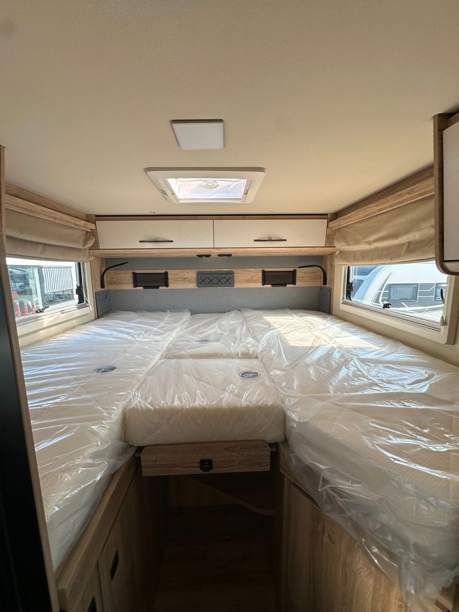 Fahrzeugabbildung Eura Mobil XTURA XT 686 EF *Sofort, GSRII, Leder Grau*