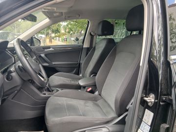 Volkswagen Tiguan - 10