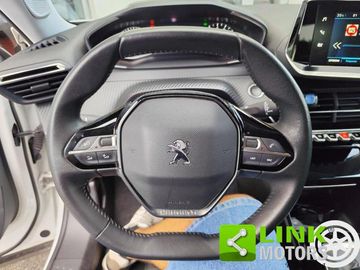 Peugeot 2008 - 8