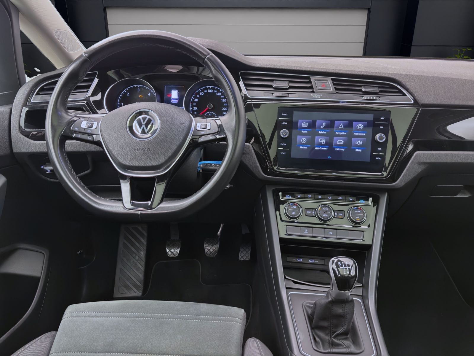 Volkswagen Touran - Bild 12