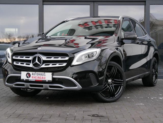 MERCEDES-BENZ GLA 200 d Urban *LED*NAVI*STHZ*360°*