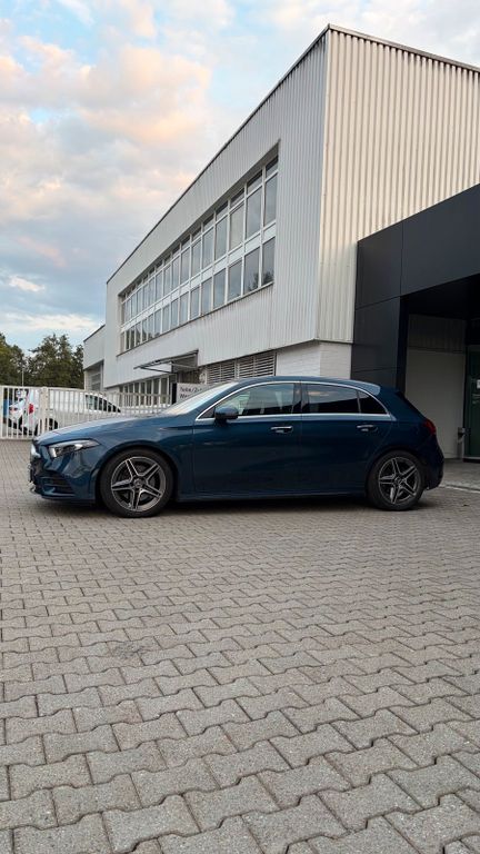 Image of Mercedes-Benz A 220