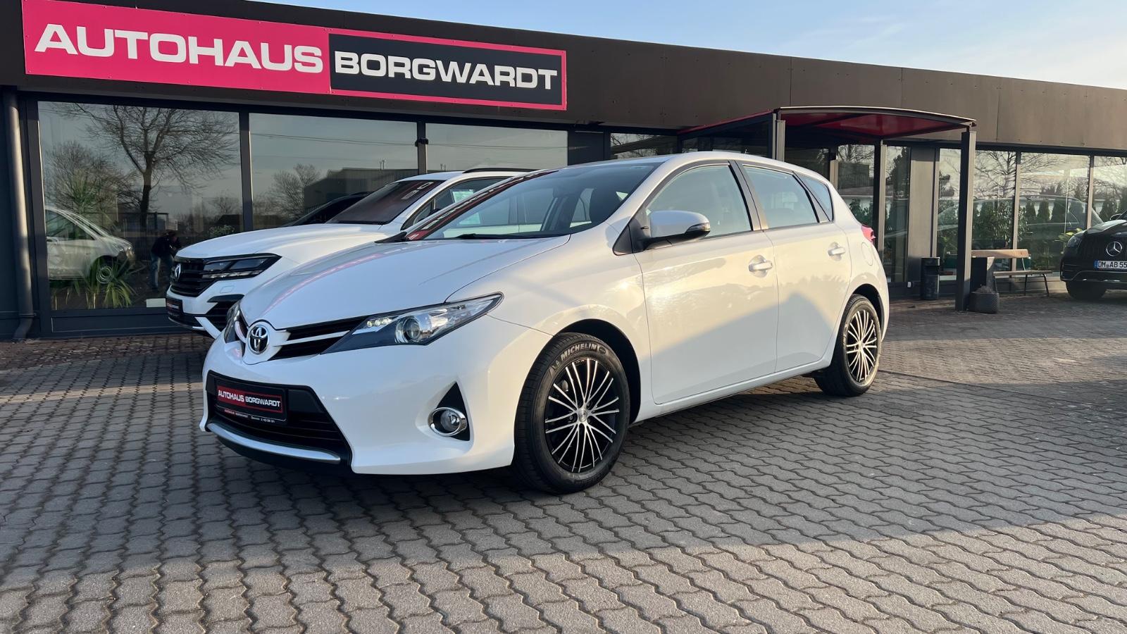 Toyota Auris Cool Navi Klimaaut Sitzheiz Winterräder