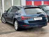 Skoda Superb Combi iV Style ACC 360 NAVI KESSY VIRTUAL - Skoda Superb: Standheizung