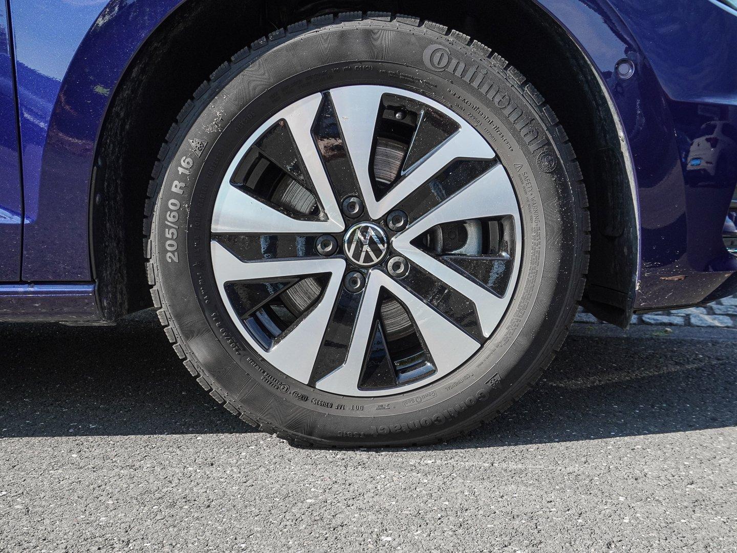 Volkswagen Touran 2.0 TDI DSG Energy 7 SITZE MATRIX AHK NAV