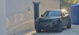 Land Rover Range Rover Velar 2.0 P300 R-Dyn SE BLACKPACK - Land Rover Range Rover Velar: Black