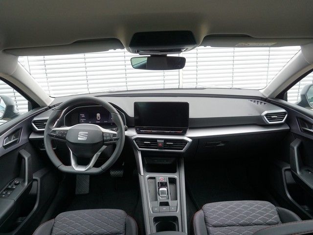 Fahrzeugabbildung SEAT Leon ST TSI FR DSG LED Navi ACC RFK SH 18"