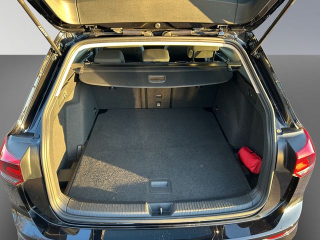 Golf VIII Variant Life