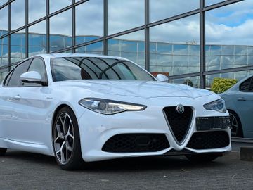 Alfa-Romeo Giulia - 1