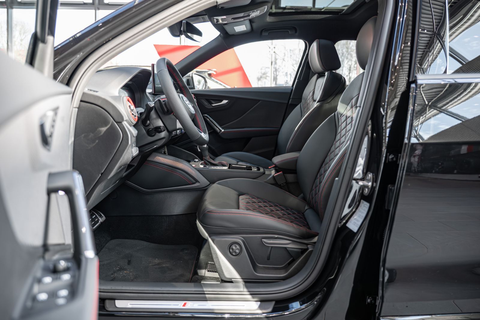 Audi SQ2 - Bild 11