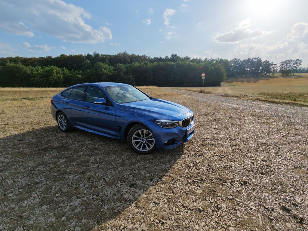 Image of BMW 330 Gran Turismo