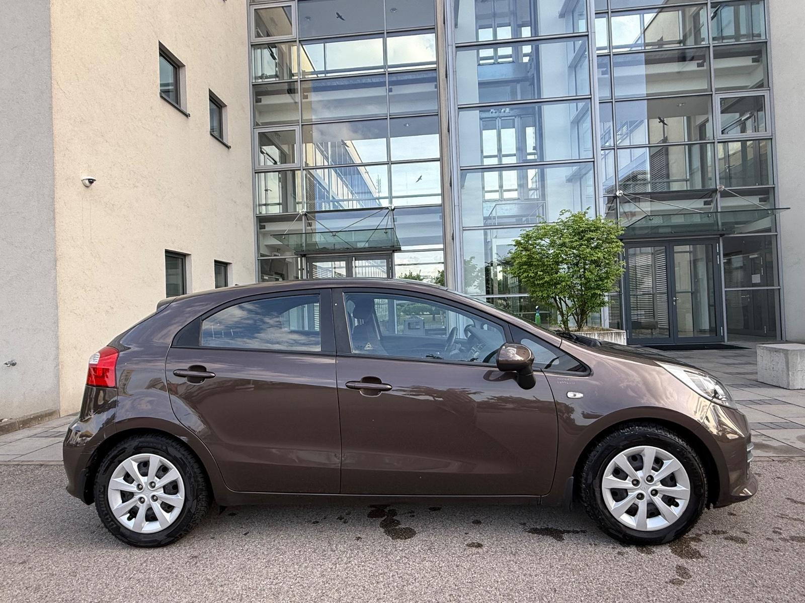 Kia Rio Attract