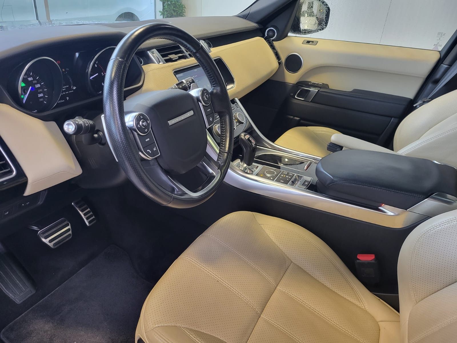 Fahrzeugabbildung Land Rover Range Rover Sport HSE Dynamic Pano AHK