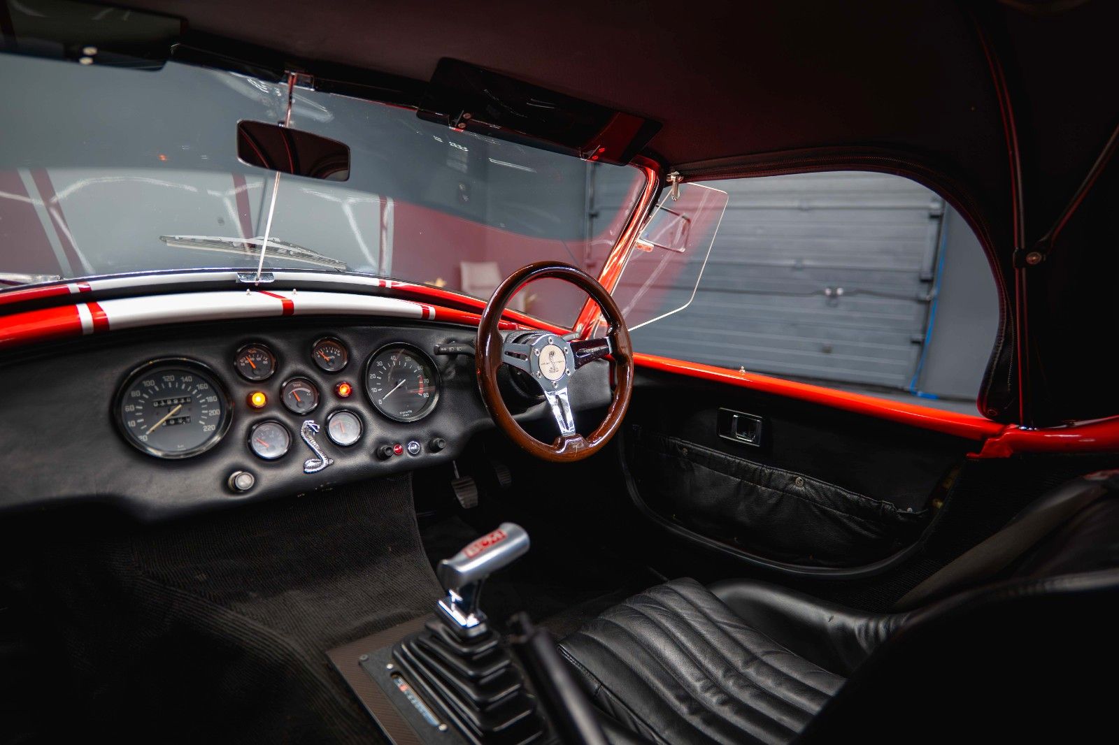 Fahrzeugabbildung Cobra KCC Cobra Ford 302 V8 5.0 Autom. H-Zulassung