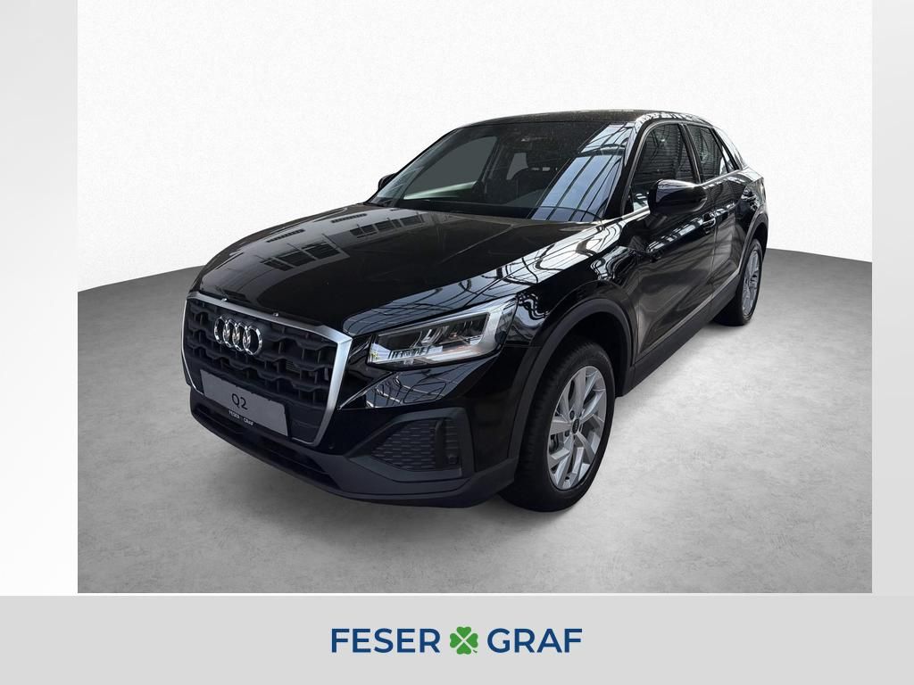 Audi Q2 35 TFSI S tronic ALL Season Reifen Parken