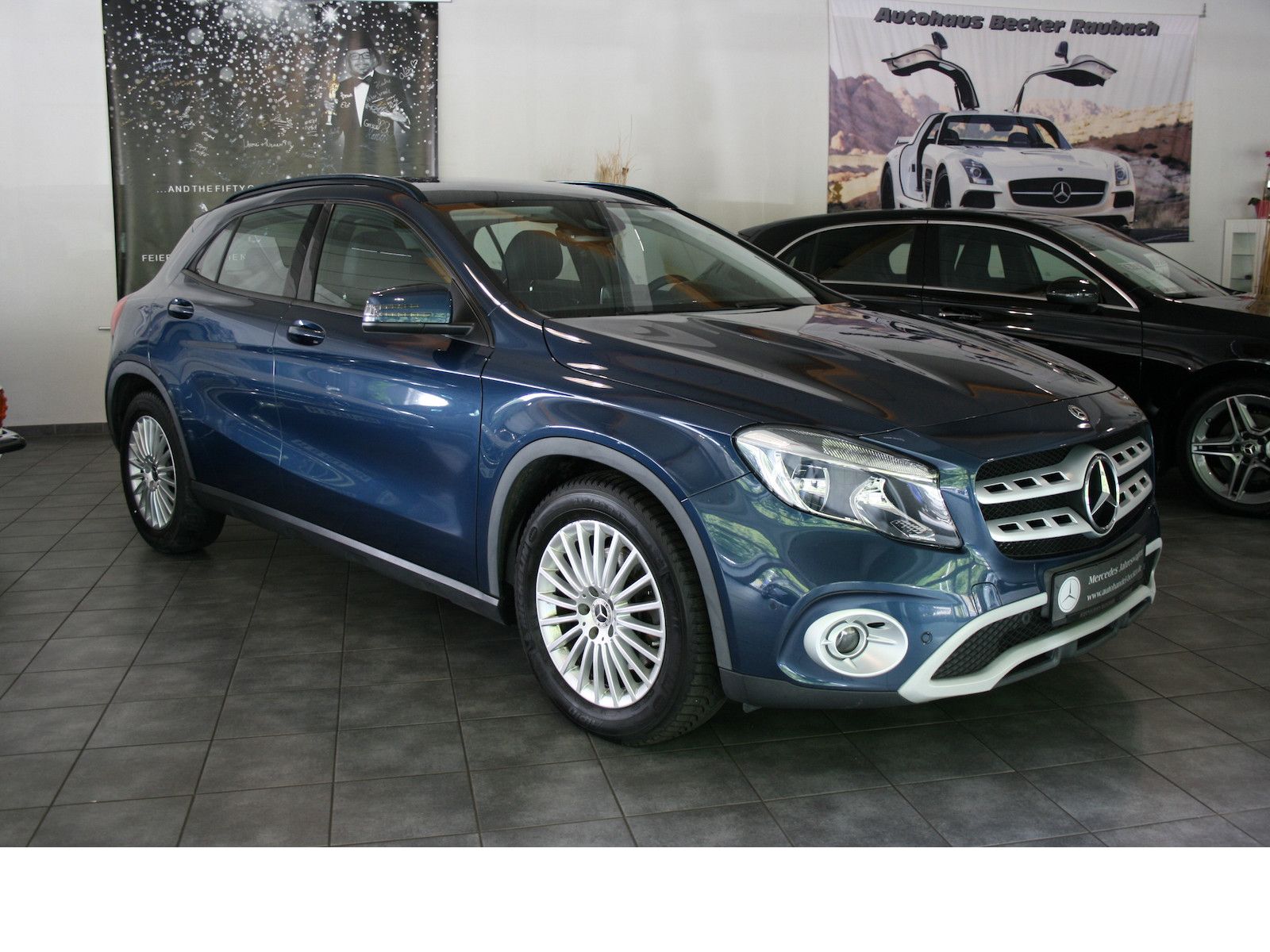 Fahrzeugabbildung Mercedes-Benz GLA 220 4M *Standheizung*Navi*Spiegel-Paket*