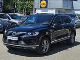 Volkswagen Touareg V6 TDI BMT R-Line-Paket Interieur 4Motio - VW Touareg Gebrauchtwagen in Berlin