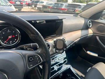 Mercedes E 220 - 7