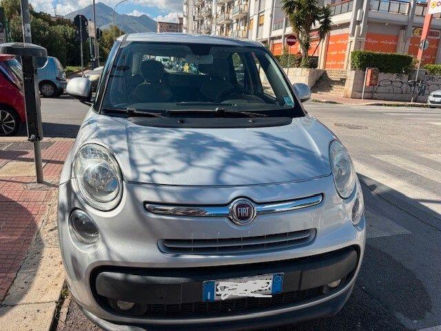 Fiat 500L 2014 — салон