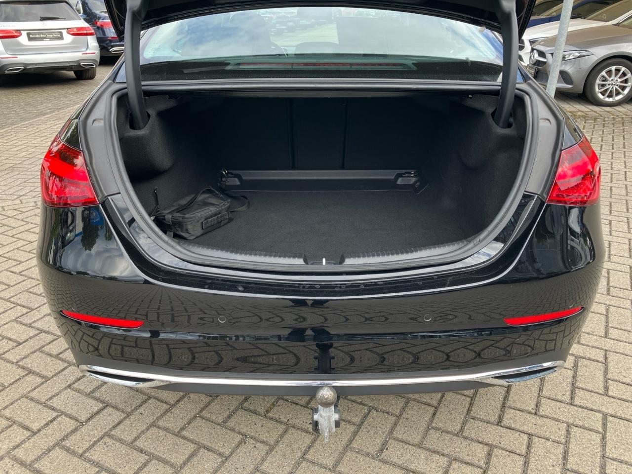 Mercedes-Benz C 220 d Avantgarde AHK Winter-Paket Metallic