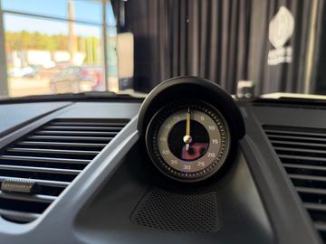 صورة مصغرة 44 لـ 2022 Porsche 911 URMODELL