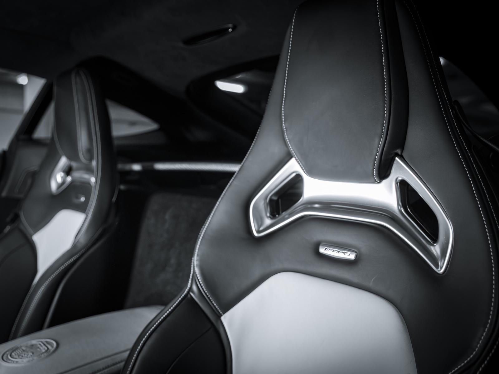 Mercedes-Benz AMG GT S Night Paket Performance Sitze