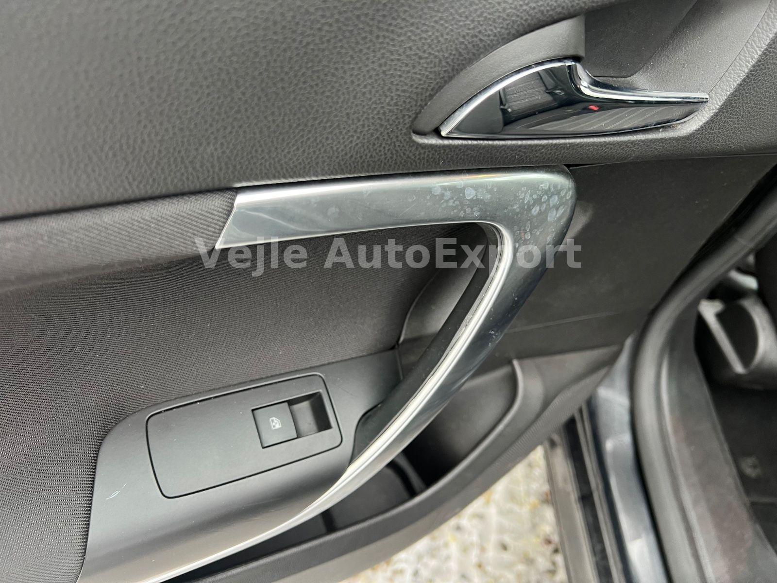 Opel Insignia 2015 — photo 30