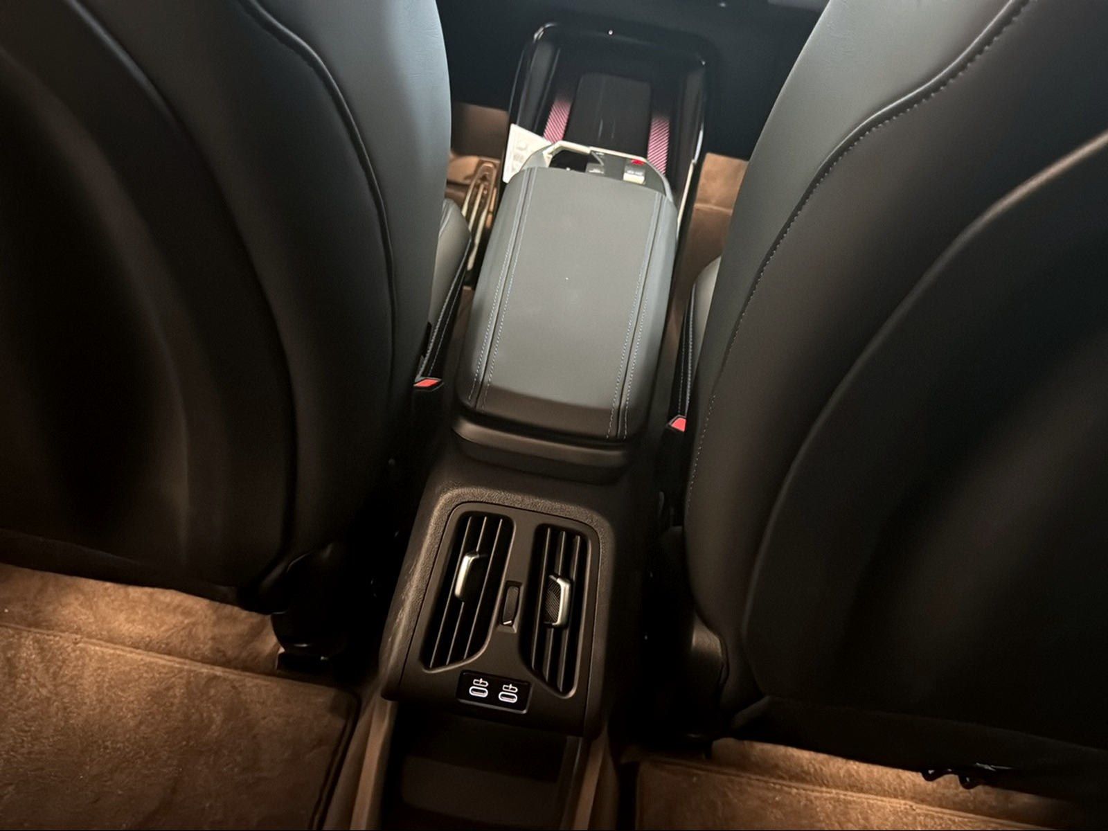 BMW iX1 - Bild 21