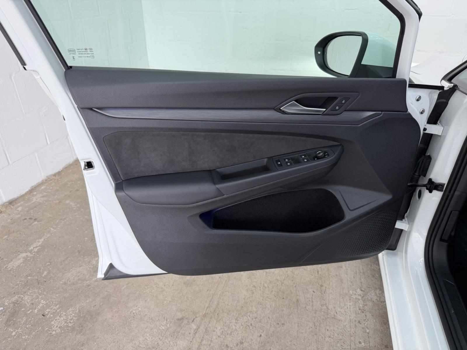 Volkswagen Golf VIII Variant Style eTSI+ACC+KAMERA+NAVI+LED, миниатюра 11