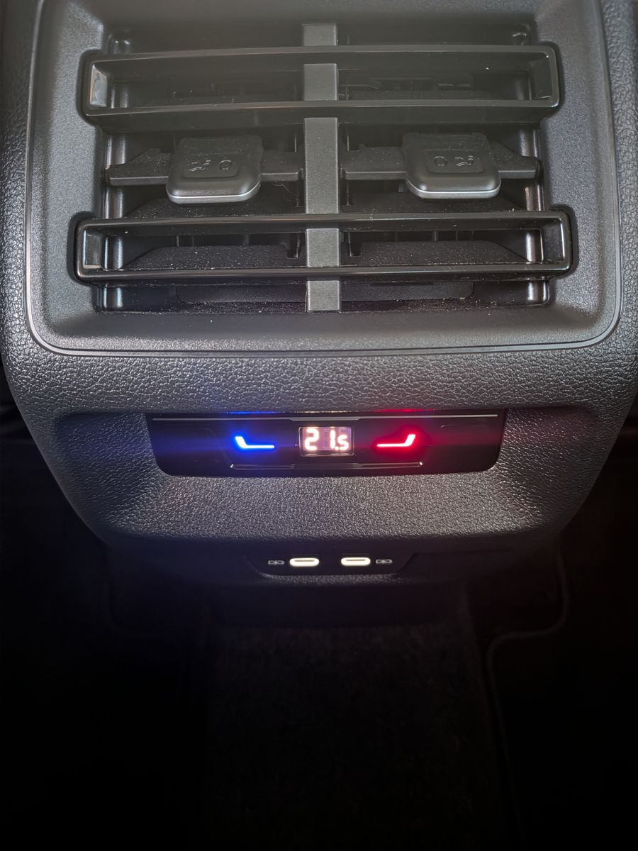 Fahrzeugabbildung Volkswagen Tiguan 1.5 eTSI ENERGY HD-Matrix 360 AHK 19
