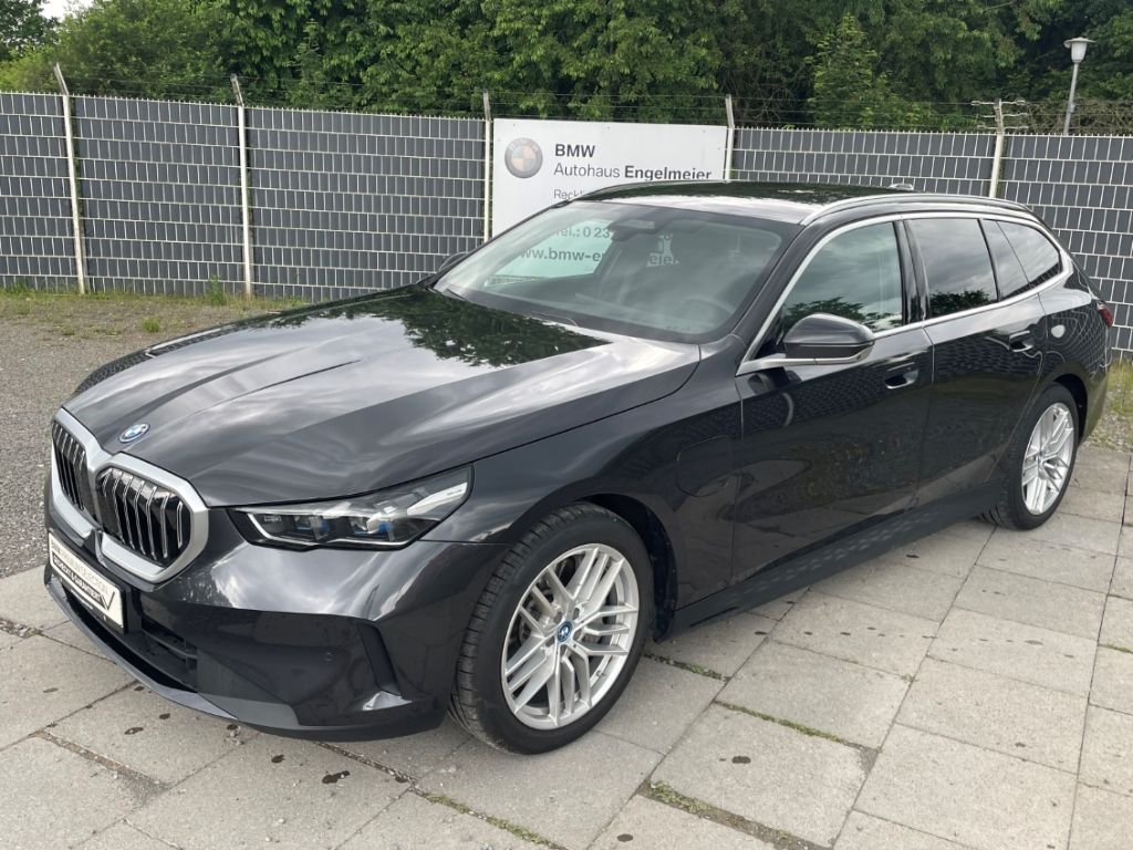 BMW 550 e xDrive Touring eAHK Komfortsitz DriveAsPro