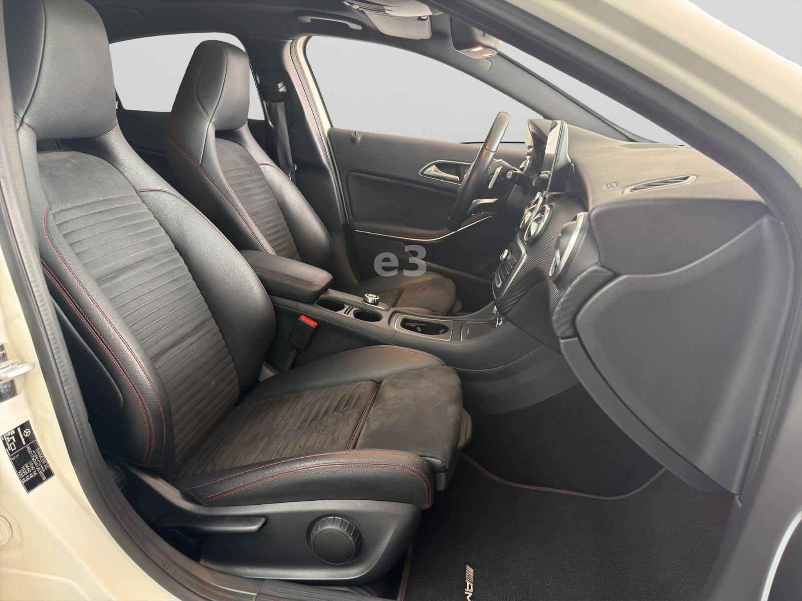 Mercedes-Benz A 250 AMG Sport (Line);KAMERA;SCHIEBEDACH;NAVI
